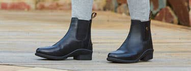 FOOTWEAR & CHAPS